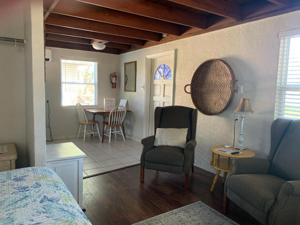 Nature Coast Inn & Cottages Inglis Buitenkant foto