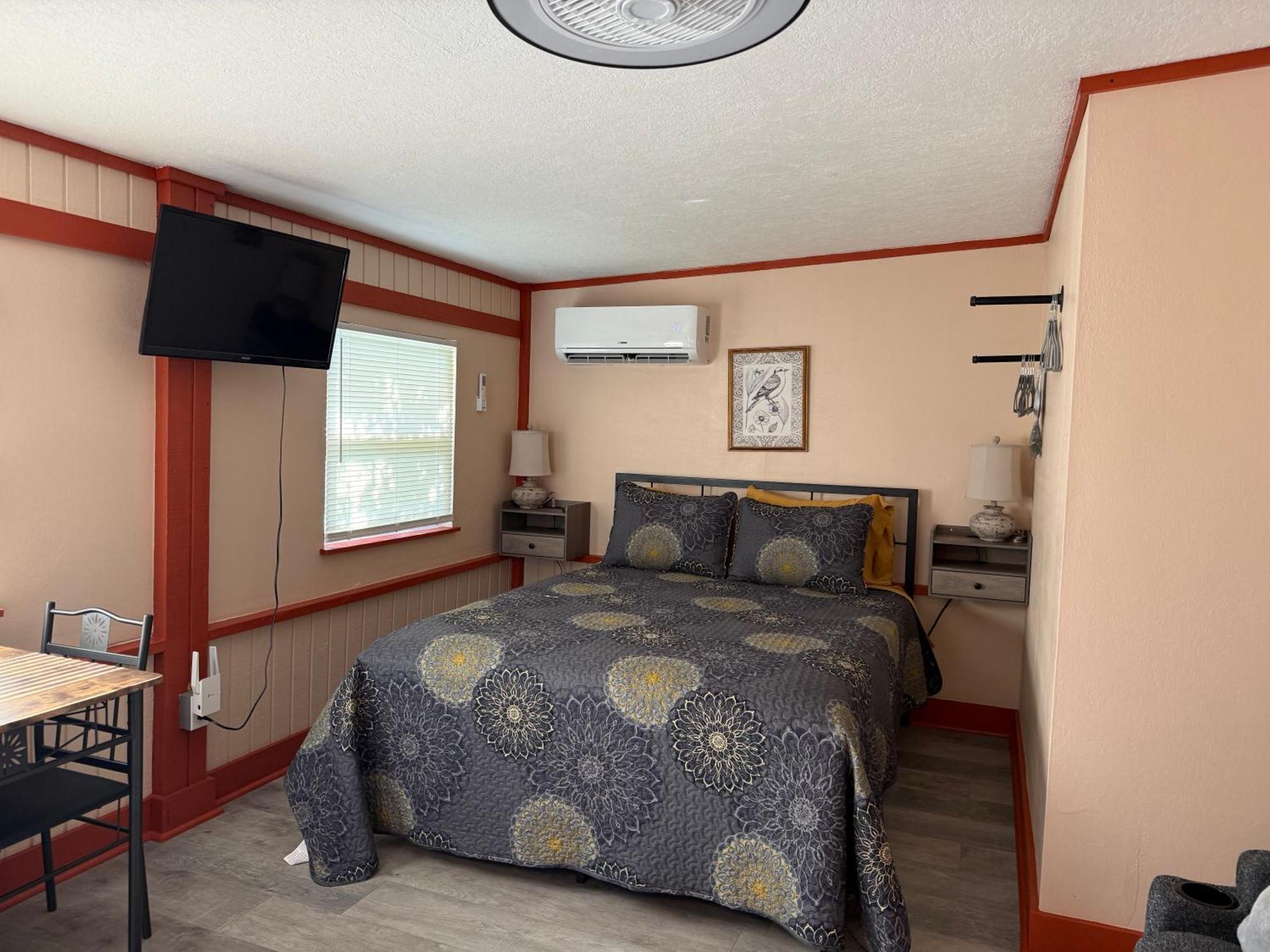 Nature Coast Inn & Cottages Inglis Buitenkant foto